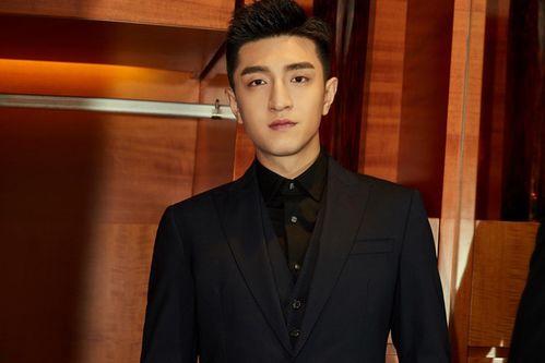 金瀚网友爆料视频大全下载,揭秘明星幕后故事 第1张 金瀚网友爆料视频大全下载,揭秘明星幕后故事 第1张